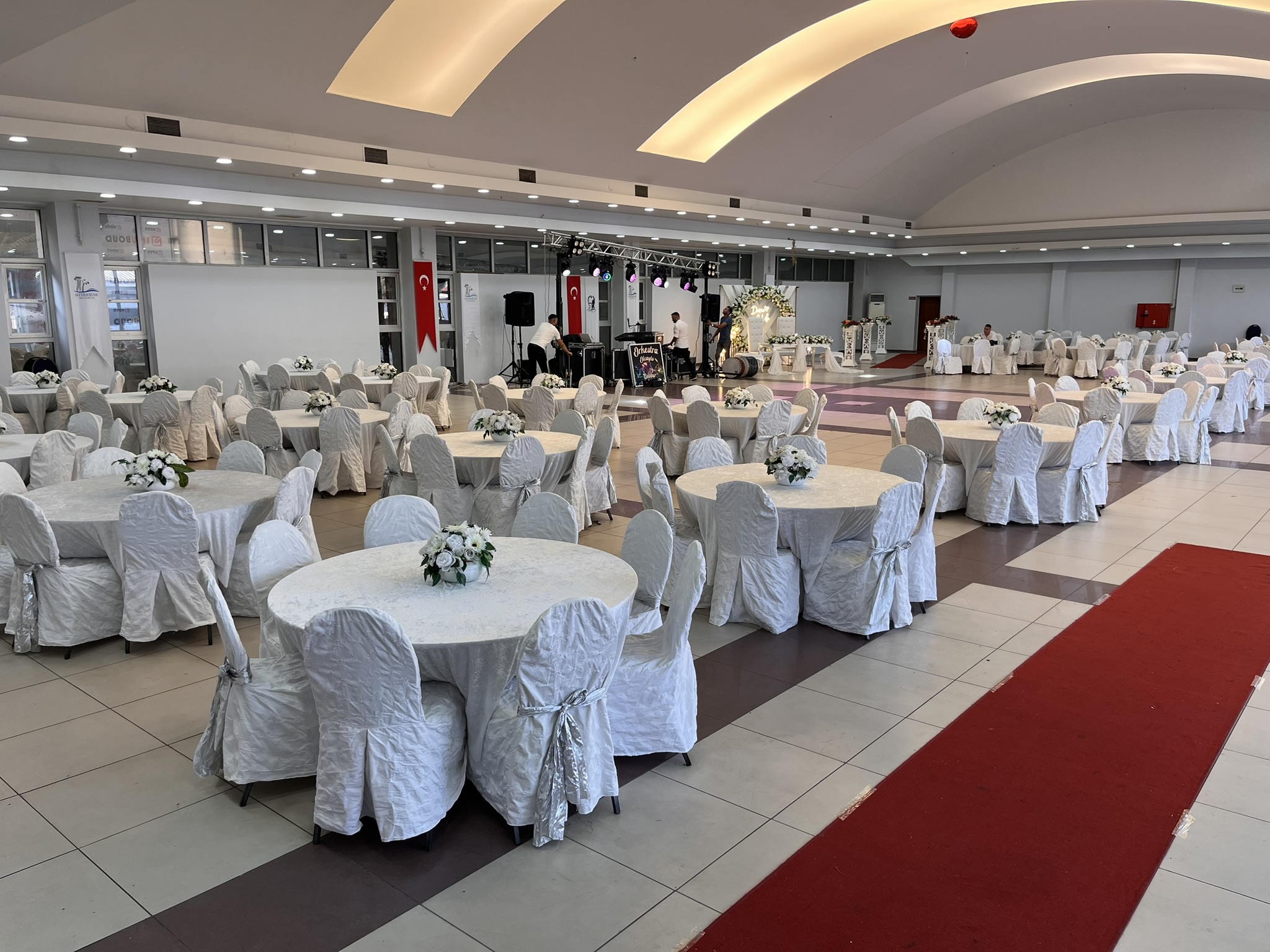 Seferihisar Belediye Düğün Salonu